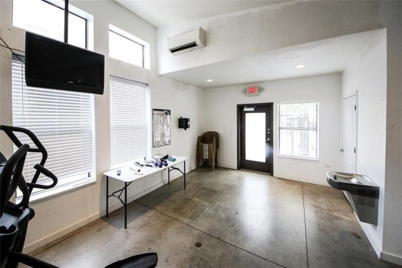 Trendy Castleberry Hill Condo- Walk To Mercedes Benz/ All Downtown Attractions แอตแลนตา ภายนอก รูปภาพ