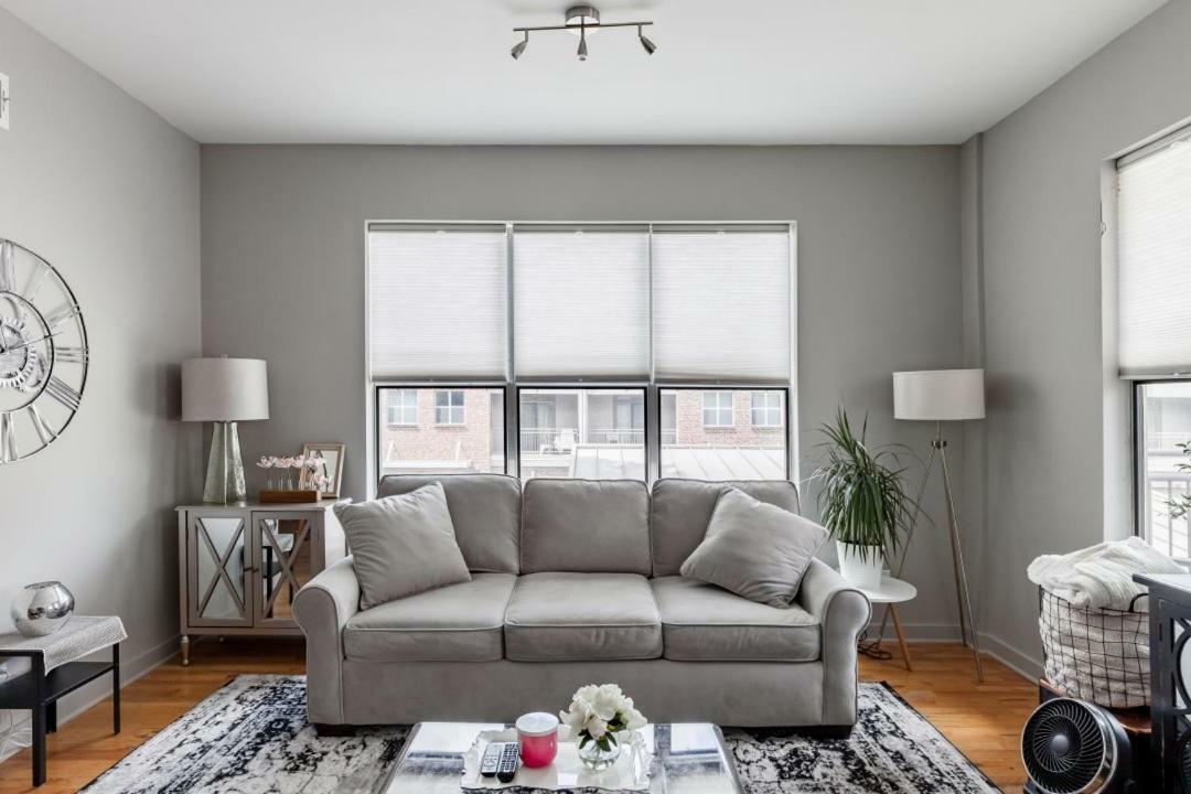 Trendy Castleberry Hill Condo- Walk To Mercedes Benz/ All Downtown Attractions แอตแลนตา ภายนอก รูปภาพ