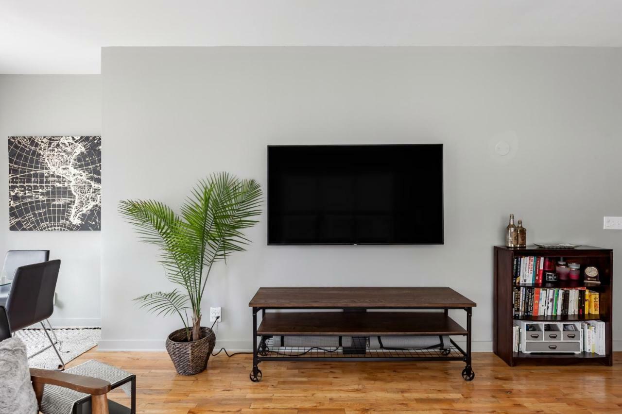 Trendy Castleberry Hill Condo- Walk To Mercedes Benz/ All Downtown Attractions แอตแลนตา ภายนอก รูปภาพ