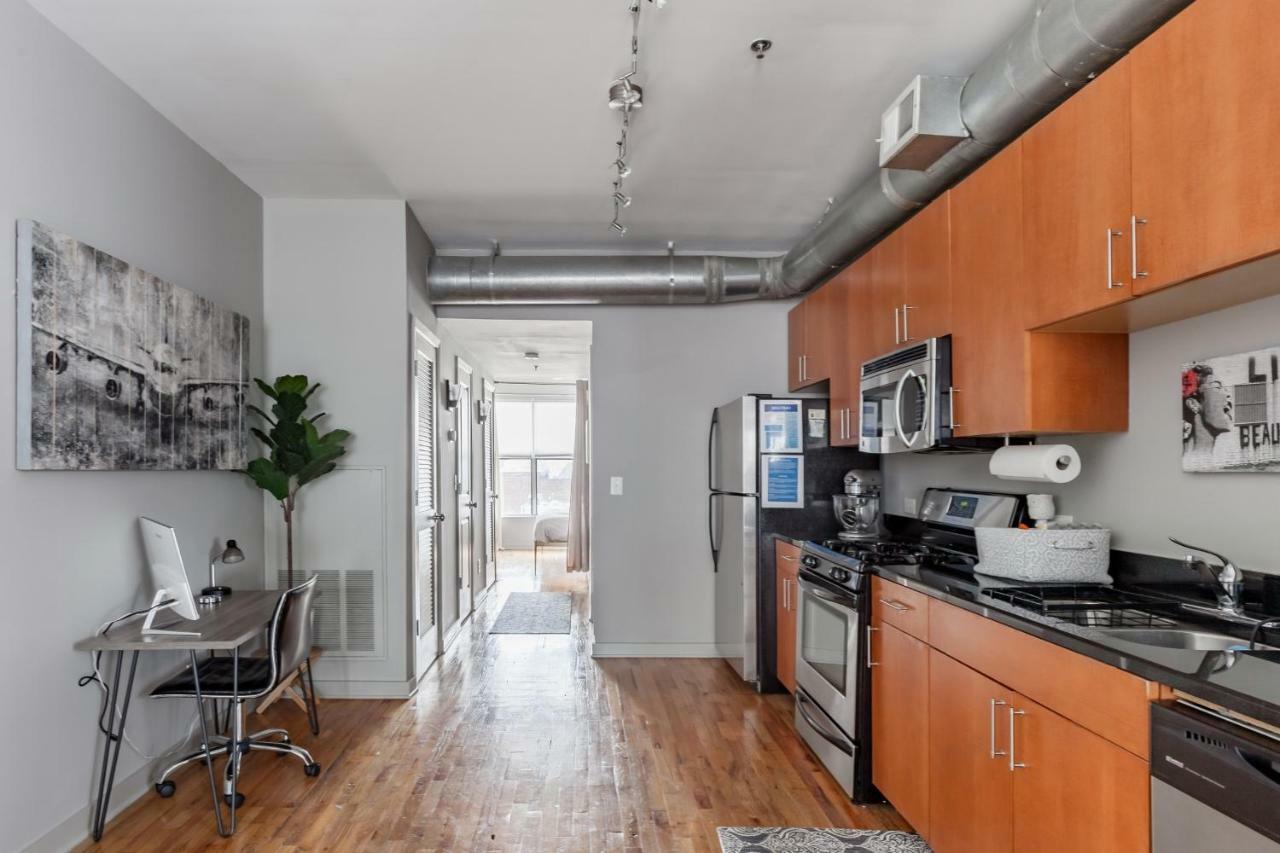 Trendy Castleberry Hill Condo- Walk To Mercedes Benz/ All Downtown Attractions แอตแลนตา ภายนอก รูปภาพ